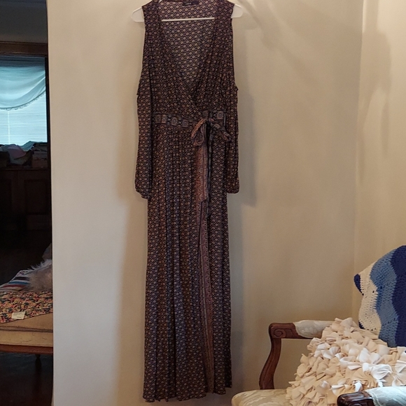 Boho colder shoulder maxi dress - Picture 1 of 8